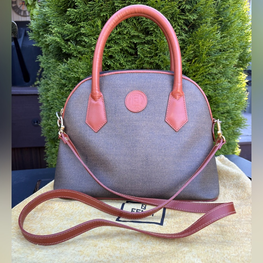 VINTAGE FENDI Handbag Shoulder Bag 14092 Beige/ Brown Leather